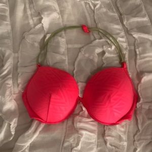 NEVER BEEN WORN Victoria Secret Bikini Top